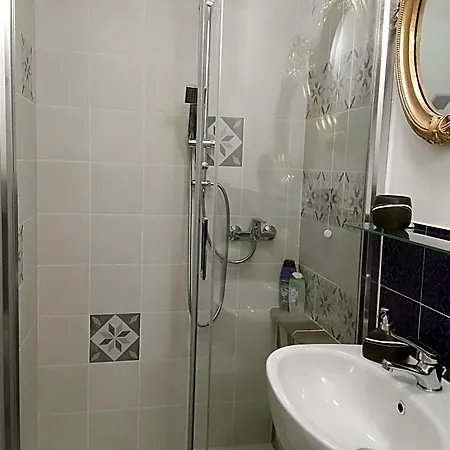 Bed & Breakfast Retro' Beb 3*