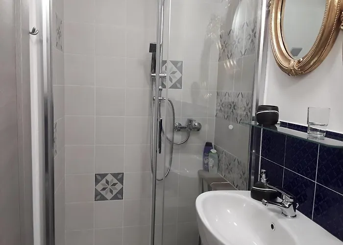 Bed & Breakfast Retro' Beb La Spezia