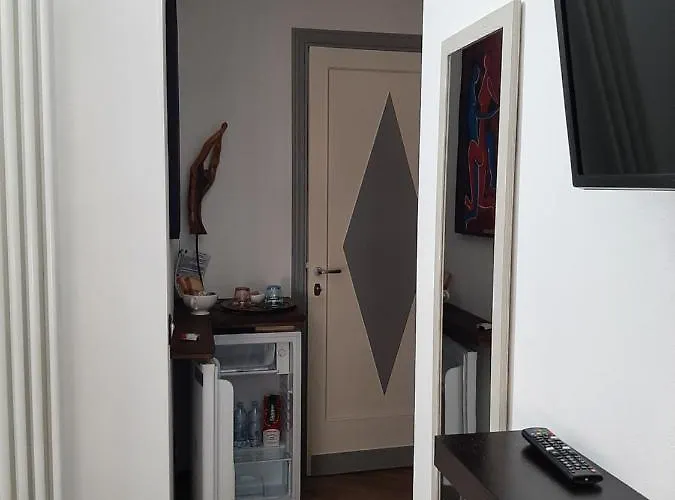 Retro' Beb 3* La Spezia